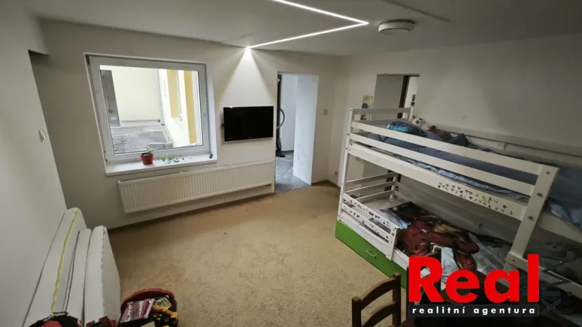 Pronájem bytu 3+1, Krumvíř, 75 m2