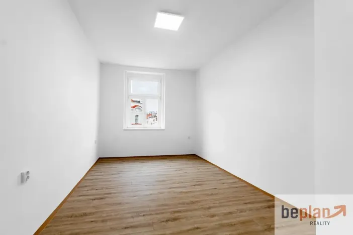 Pronájem bytu 3+1, Praha - Vršovice, Žitomírská, 78 m2