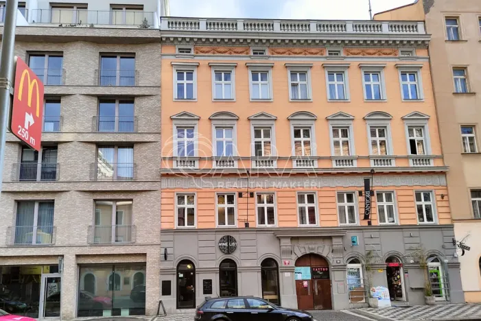 Pronájem kanceláře, Praha - Karlín, Křižíkova, 22 m2