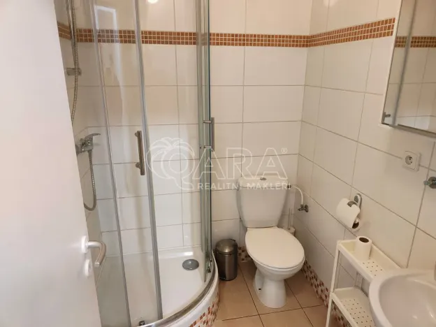 Pronájem kanceláře, Praha - Karlín, Křižíkova, 22 m2