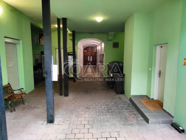 Pronájem kanceláře, Praha - Karlín, Křižíkova, 22 m2