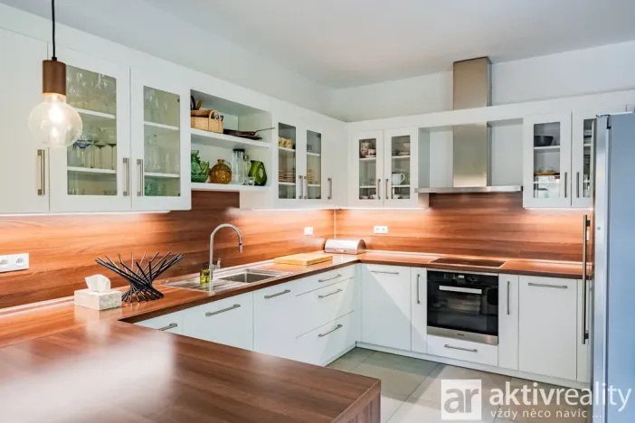 Pronájem bytu 4+kk, Praha - Vinohrady, Perucká, 180 m2