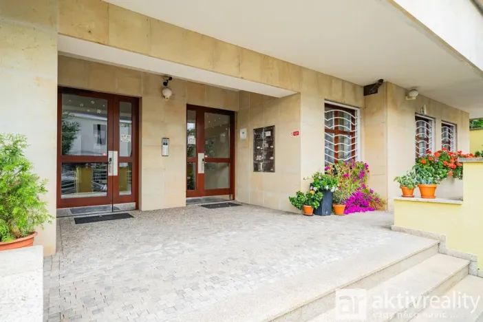 Pronájem bytu 4+kk, Praha - Vinohrady, Perucká, 180 m2