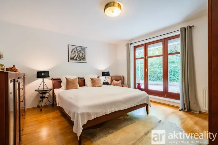 Pronájem bytu 4+kk, Praha - Vinohrady, Perucká, 180 m2
