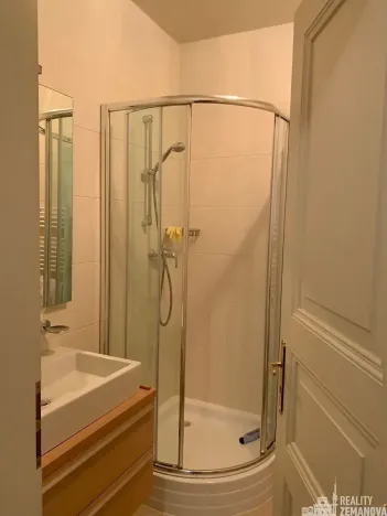 Pronájem bytu 3+kk, Praha - Vinohrady, Italská, 96 m2