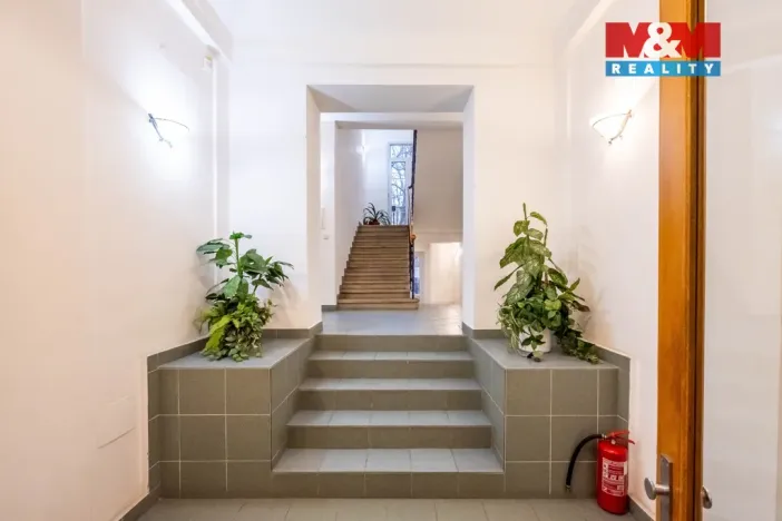 Pronájem kanceláře, Praha - Strašnice, Kolovratská, 19 m2