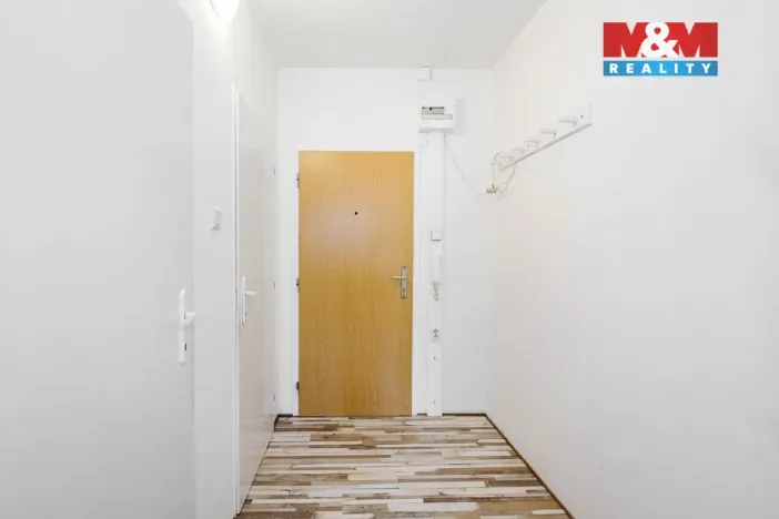 Pronájem bytu 1+kk, Praha - Hlubočepy, Pivcova, 29 m2
