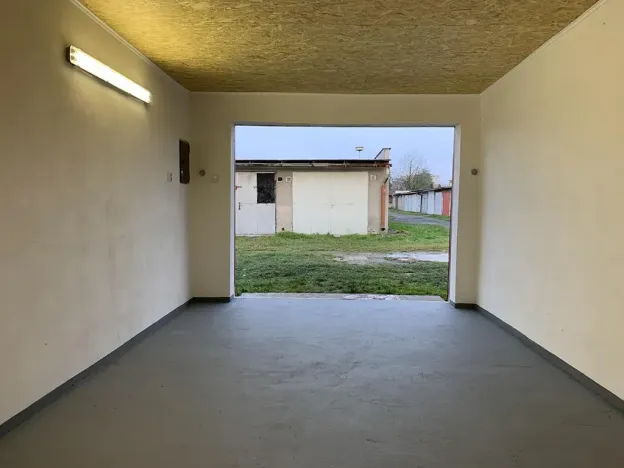 Pronájem garáže, Studénka, Matiční, 22 m2