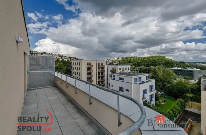 Pronájem bytu 1+kk, Praha - Libeň, Nad Rokoskou, 42 m2