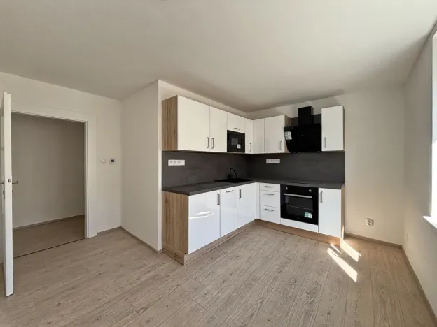 Pronájem bytu 2+kk, Plzeň - Jižní Předměstí, Na Jíkalce, 47 m2