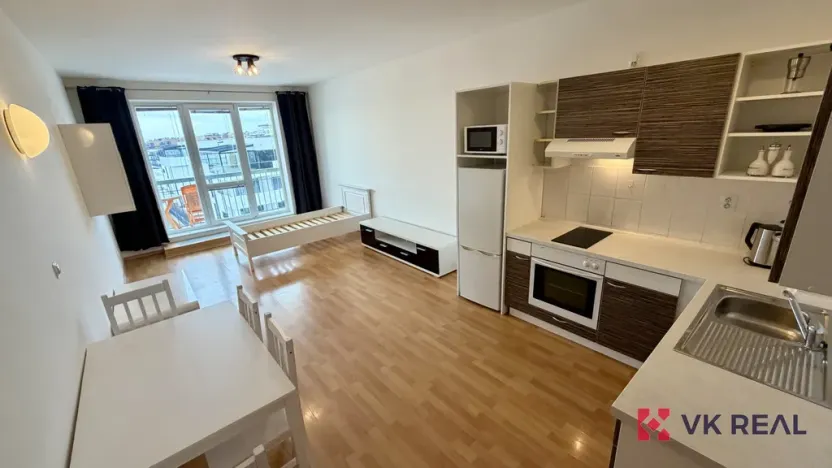 Pronájem bytu 1+kk, Praha - Řeporyje, Wiesenthalova, 38 m2
