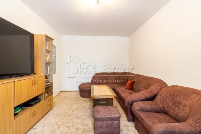 Pronájem bytu 3+1, Milovice - Mladá, Spojovací, 67 m2