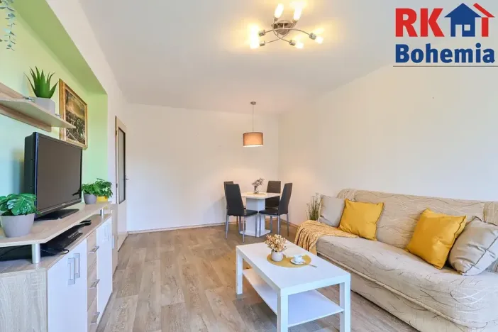 Prodej bytu 3+1, Pečky, V Horkách, 63 m2