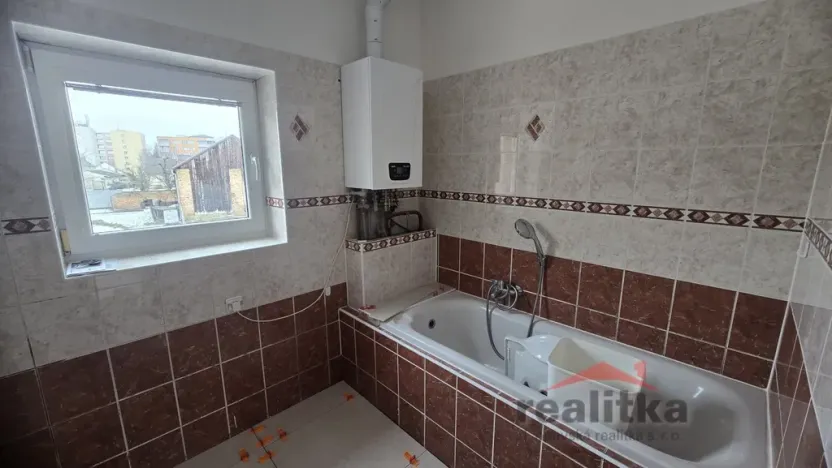 Pronájem bytu 3+kk, Opava, Bílovecká, 120 m2