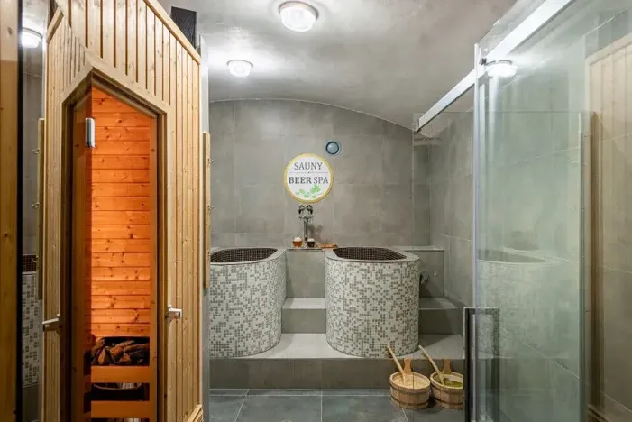 Prodej obchodního prostoru, Praha - Smíchov, Zborovská, 333 m2