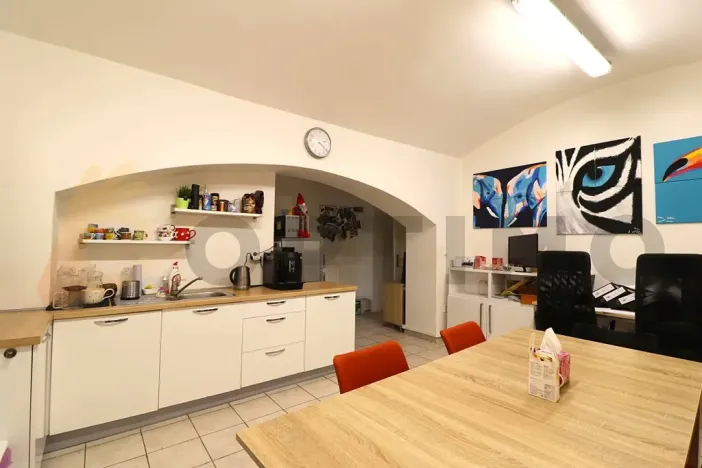 Prodej kanceláře, Praha - Smíchov, Ostrovského, 120 m2