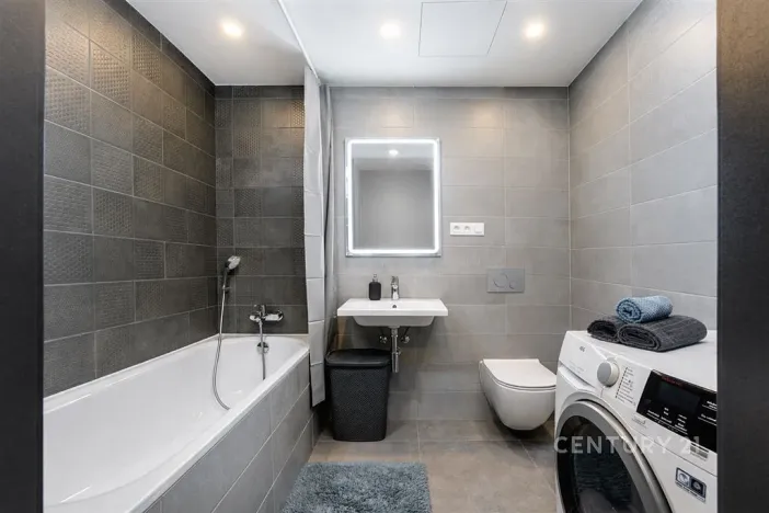 Pronájem bytu 1+kk, Praha, Kolbenova, 30 m2