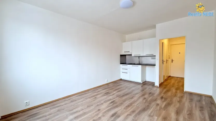 Pronájem bytu 1+kk, Praha - Záběhlice, Narcisová, 25 m2
