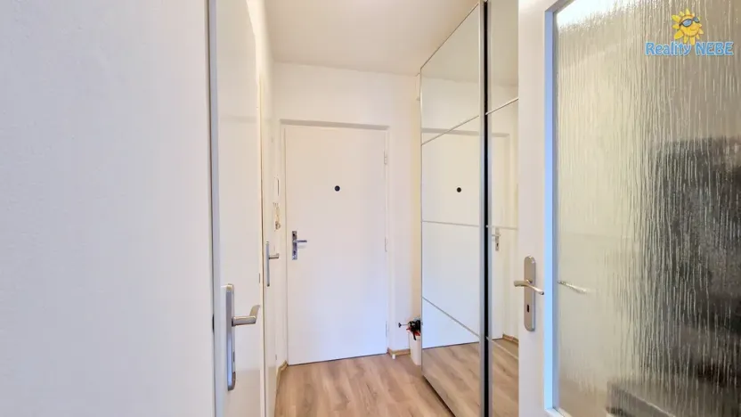 Pronájem bytu 1+kk, Praha - Záběhlice, Narcisová, 25 m2