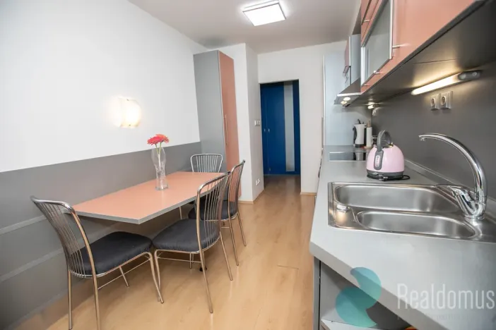 Prodej bytu 3+1, Praha, Brandlova, 67 m2