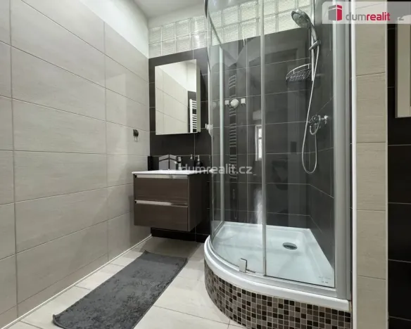 Pronájem bytu 1+1, Chomutov, náměstí Dr. Beneše, 40 m2