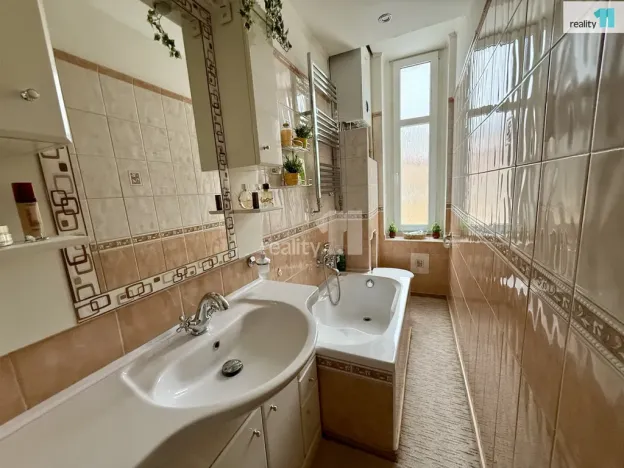 Prodej bytu 3+1, Karlovy Vary, Moskevská, 92 m2