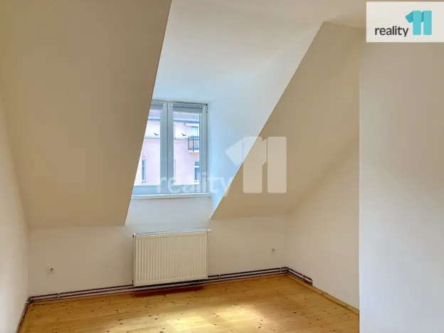 Pronájem bytu 2+kk, Karlovy Vary, Západní, 40 m2