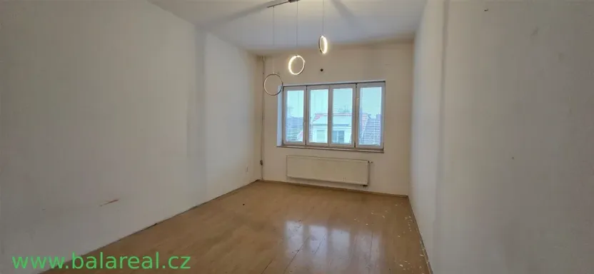 Pronájem bytu 1+1, Brno, Dukelská třída, 37 m2