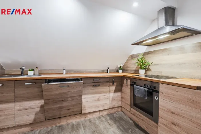 Prodej rodinného domu, Desná - Desná II, K Parlamentu, 180 m2