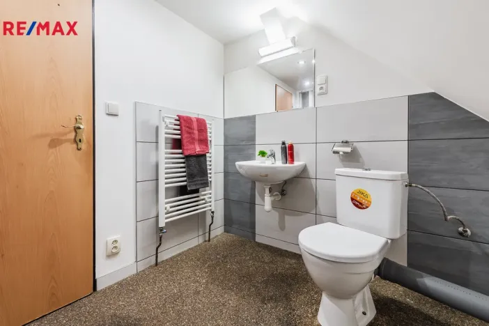 Prodej rodinného domu, Desná - Desná II, K Parlamentu, 180 m2