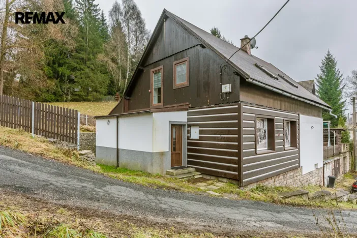 Prodej rodinného domu, Desná - Desná II, K Parlamentu, 180 m2