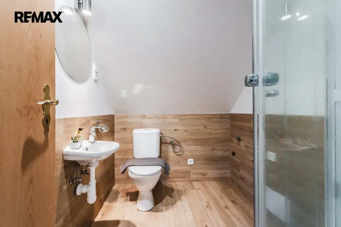 Prodej rodinného domu, Desná - Desná II, K Parlamentu, 180 m2