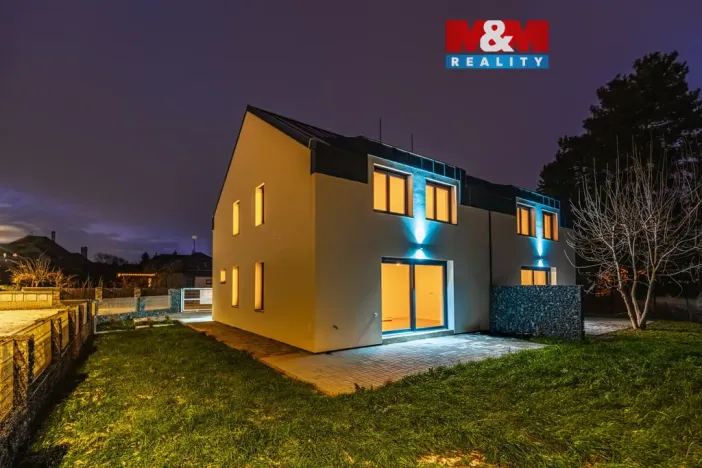 Pronájem rodinného domu, Jirny, 138 m2