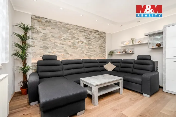 Prodej rodinného domu, Kostomlátky, 5. května, 128 m2