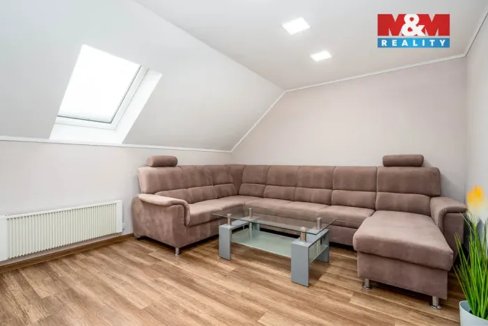 Prodej rodinného domu, Kostomlátky, 5. května, 128 m2