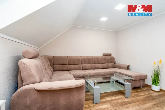 Prodej rodinného domu, Kostomlátky, 5. května, 128 m2