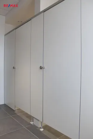 Pronájem kanceláře, Praha - Dolní Měcholupy, Ke Kablu, 39 m2