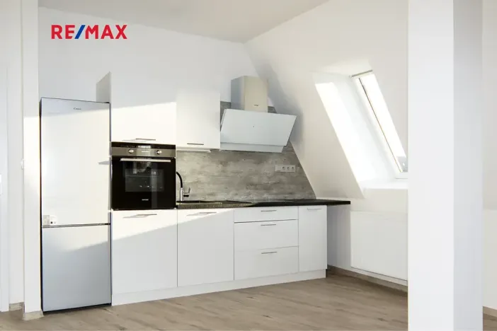 Prodej činžovního domu, Ústí nad Labem, náměstí Prokopa Velikého, 576 m2