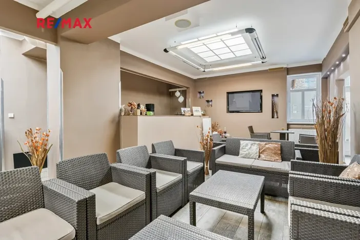 Pronájem komerční nemovitosti, Praha - Nusle, Bohuslava ze Švamberka, 68 m2