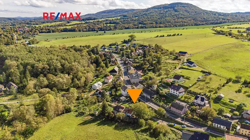 Prodej pozemku pro bydlení, Horní Police, 9. května, 910 m2