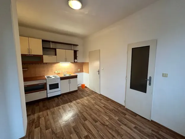 Pronájem bytu 2+1, Děčín, El. Krásnohorské, 47 m2