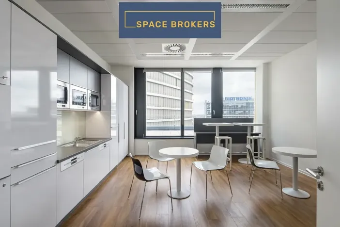 Pronájem kanceláře, Praha - Nusle, Pikrtova, 825 m2