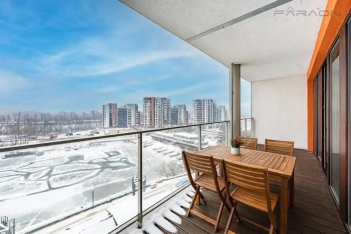 Pronájem bytu 2+kk, Praha - Holešovice, Jankovcova, 67 m2