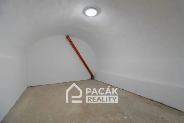 Prodej skladu, Olomouc, Jilemnického, 660 m2