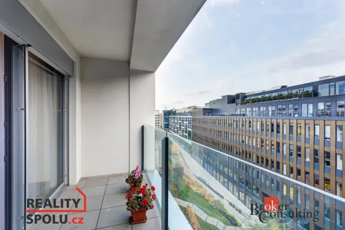 Pronájem bytu 4+kk, Praha - Karlín, U Mlýnského kanálu, 97 m2