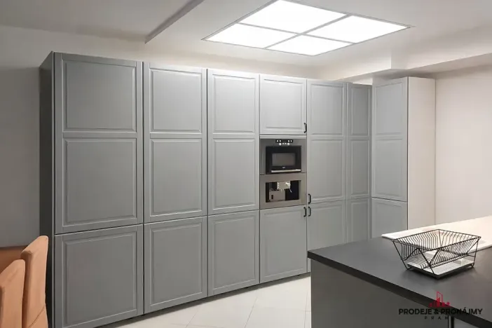 Pronájem bytu 2+kk, Praha - Vysočany, Pod Harfou, 54 m2