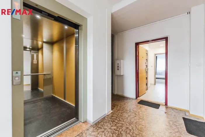 Prodej bytu 2+kk, Praha - Černý Most, Breitcetlova, 46 m2