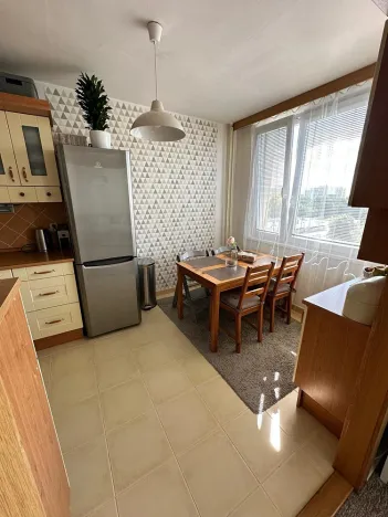 Prodej bytu 3+1, Pardubice - Polabiny, kpt. Bartoše, 78 m2