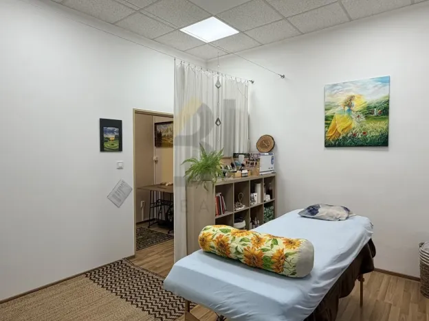 Pronájem kanceláře, Hodonín, Masarykovo nám., 14 m2