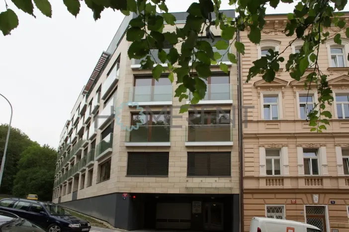 Pronájem bytu 2+kk, Praha - Smíchov, Mozartova, 46 m2